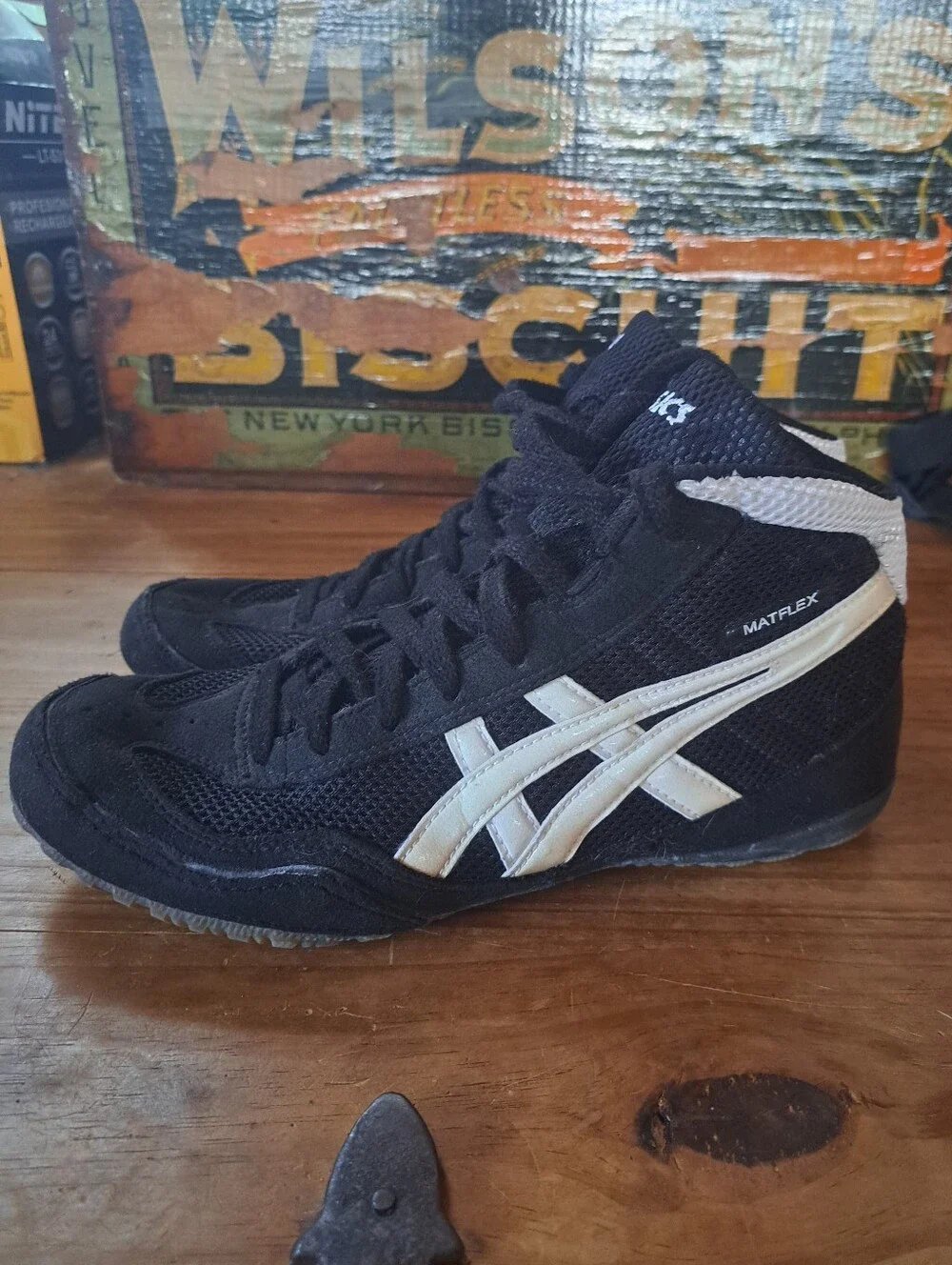 Asics MATFLEX Wrestling Shoes, Big Kid's 6.5Y, Black White JY701